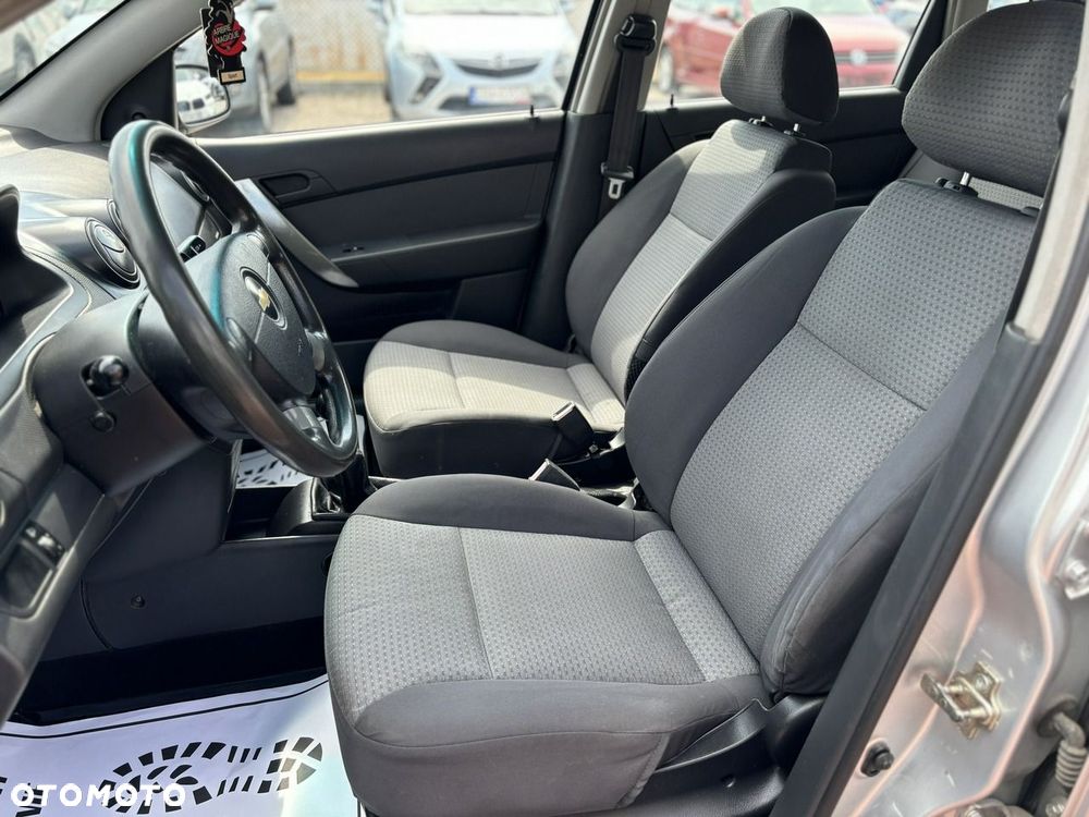 Chevrolet Aveo - 15
