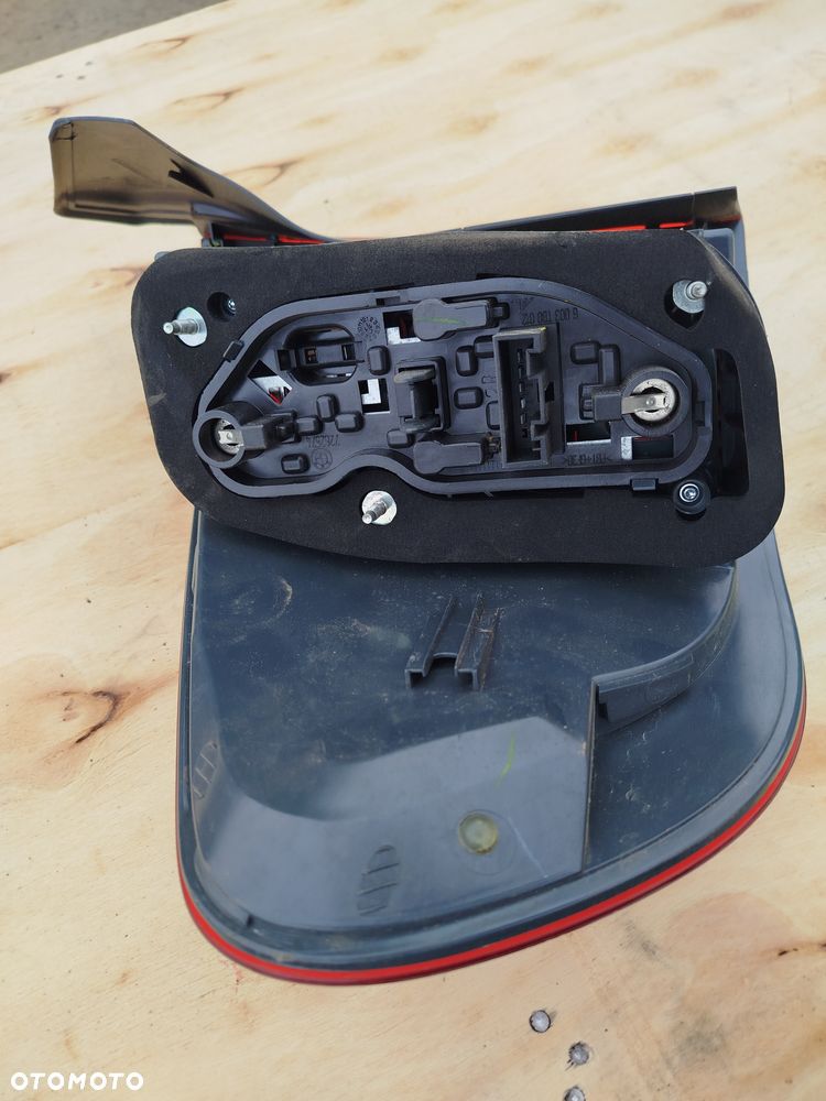 BMW X5 E70 lampa prawa prawy tył tylna - 6