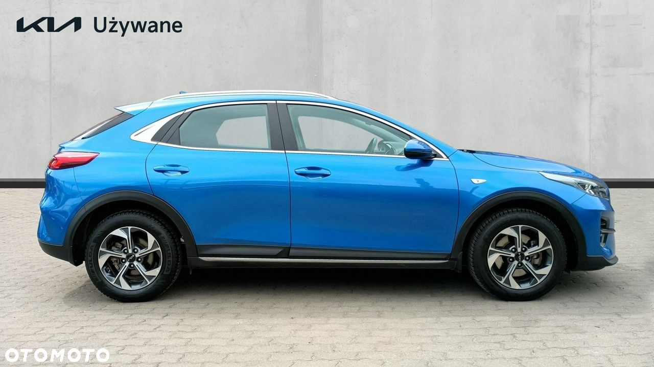 Kia XCeed 1.5 T-GDI M - 4