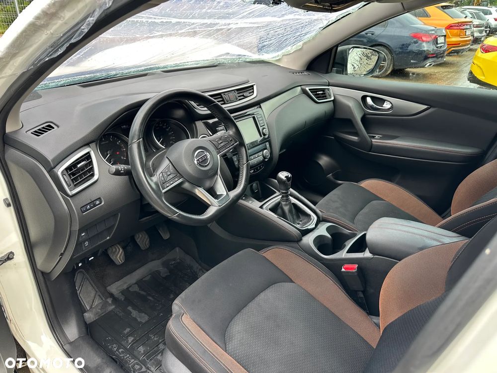 Nissan Qashqai 1.3 DIG-T N-Connecta - 11