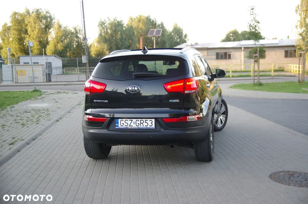 Kia Sportage 1.7 CRDI 2WD ISG Dream-Team Edition - 14