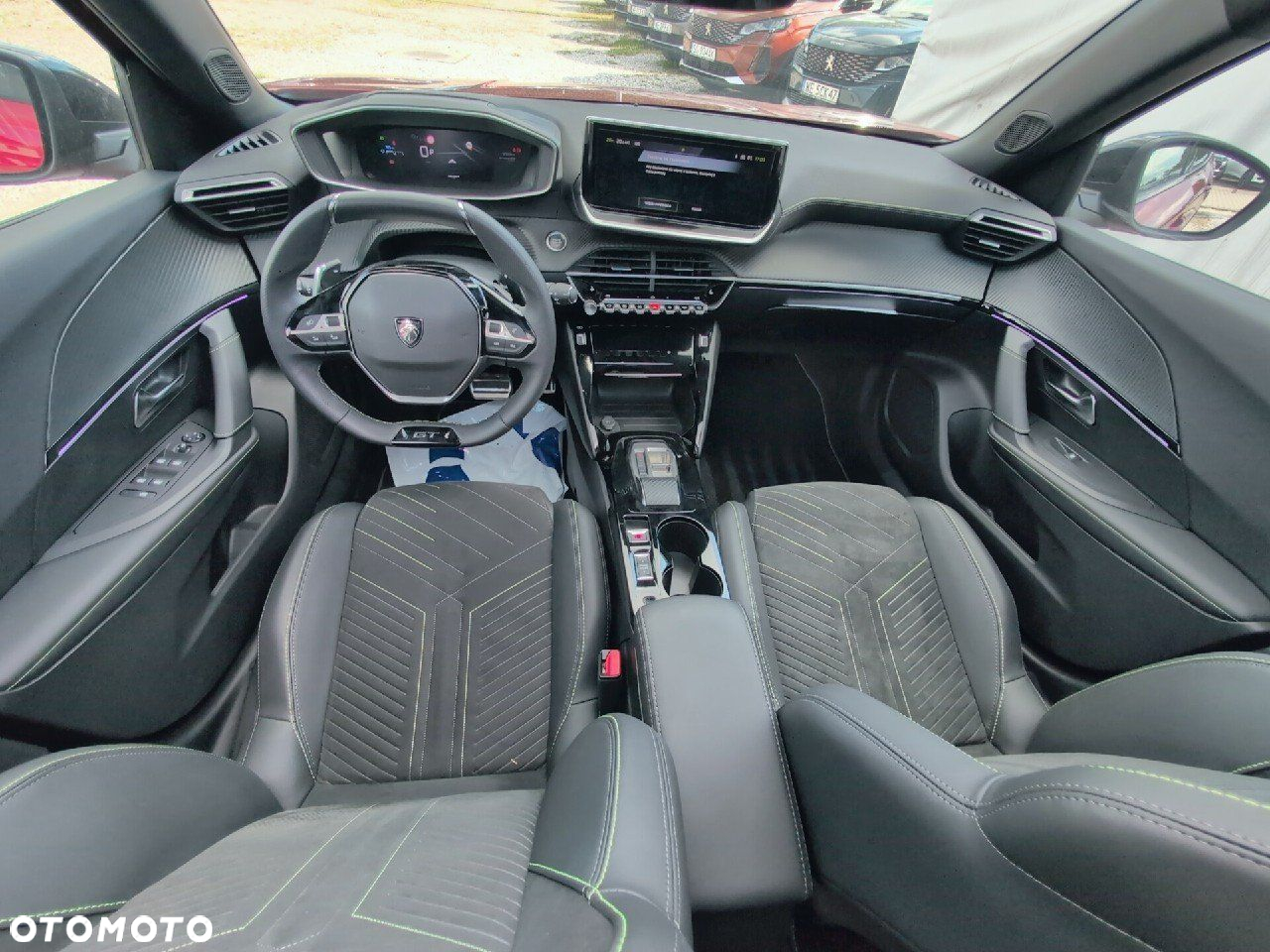 Peugeot 2008 - 8