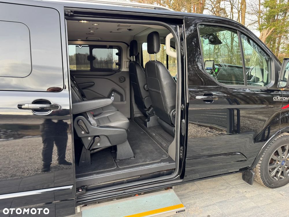 Ford Tourneo Custom - 14
