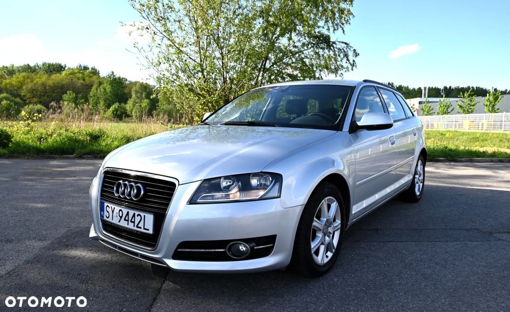Audi A3 Sportback - 1