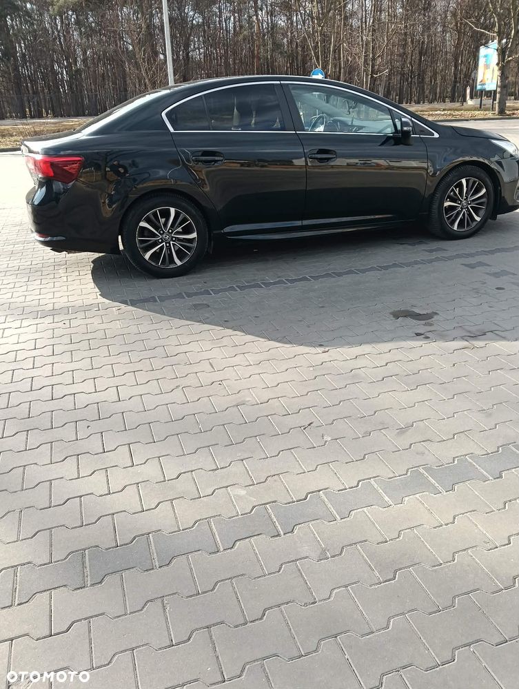 Toyota Avensis 2.0 Prestige MS - 16