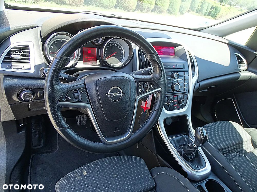 Opel Astra 1.6 Turbo Cosmo - 22