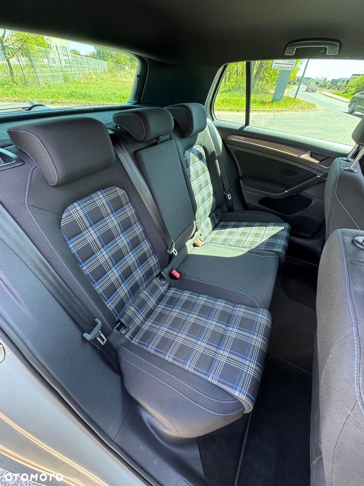 Volkswagen Golf 1.4 GTE Plug-In-Hybrid DSG - 14