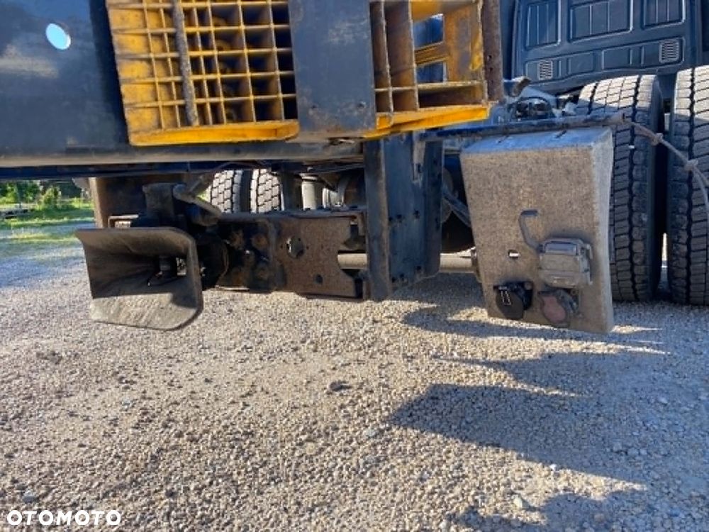 Iveco 180e28 - 13