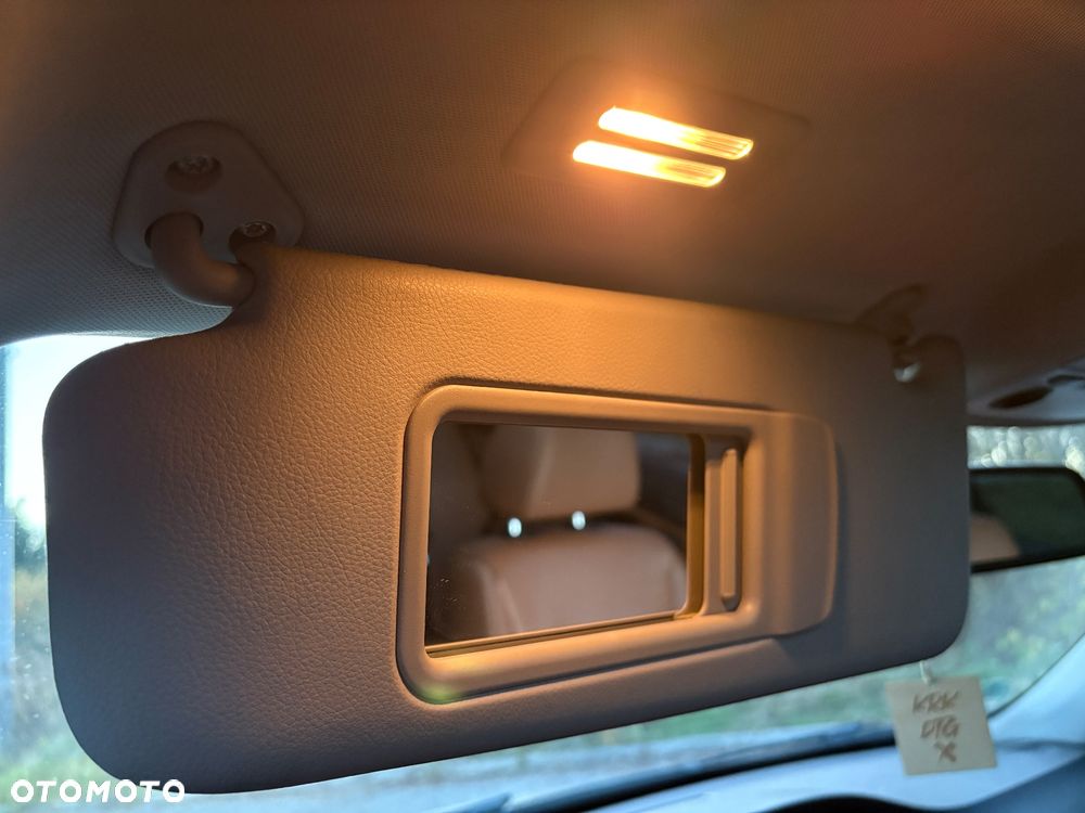 BMW Seria 3 318d Touring Luxury Line - 20