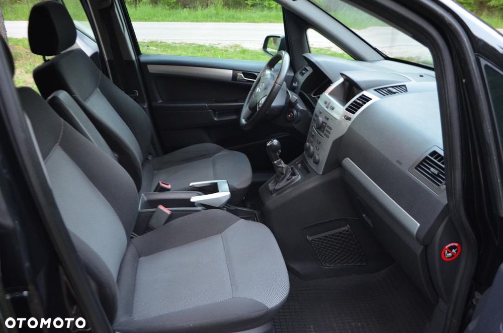 Opel Zafira 1.6 - 19