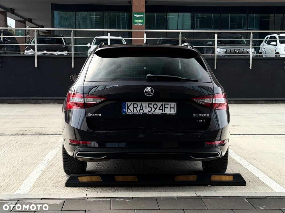 Skoda Superb 2.0 TDI 4x4 Sportline DSG - 6