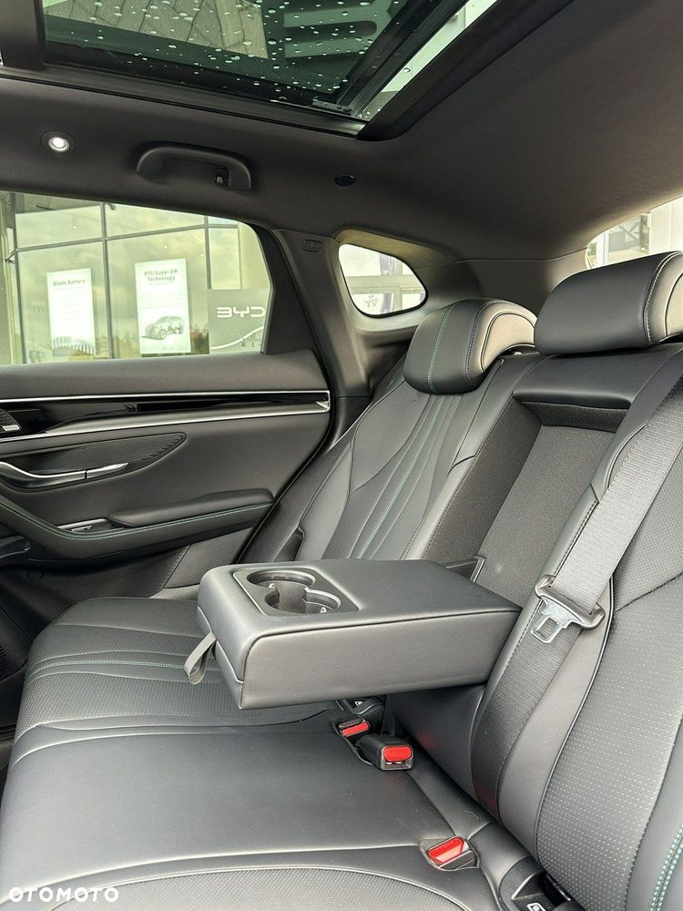 BYD Seal U - 11