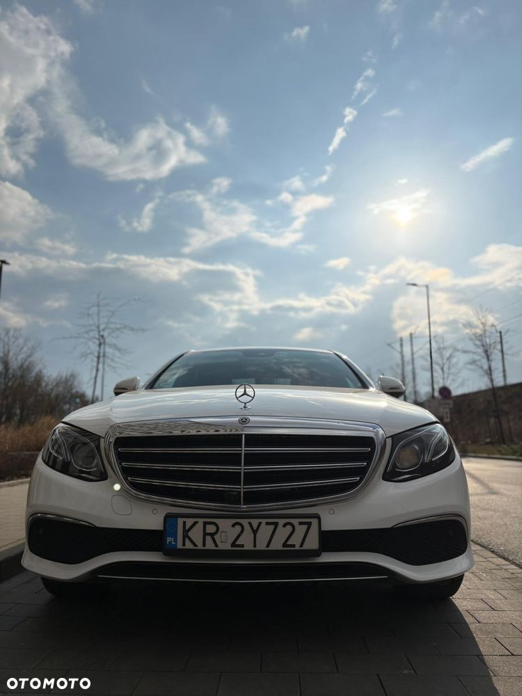 Mercedes-Benz Klasa E 220 d 4-Matic Business Edition 9G-TRONIC - 15