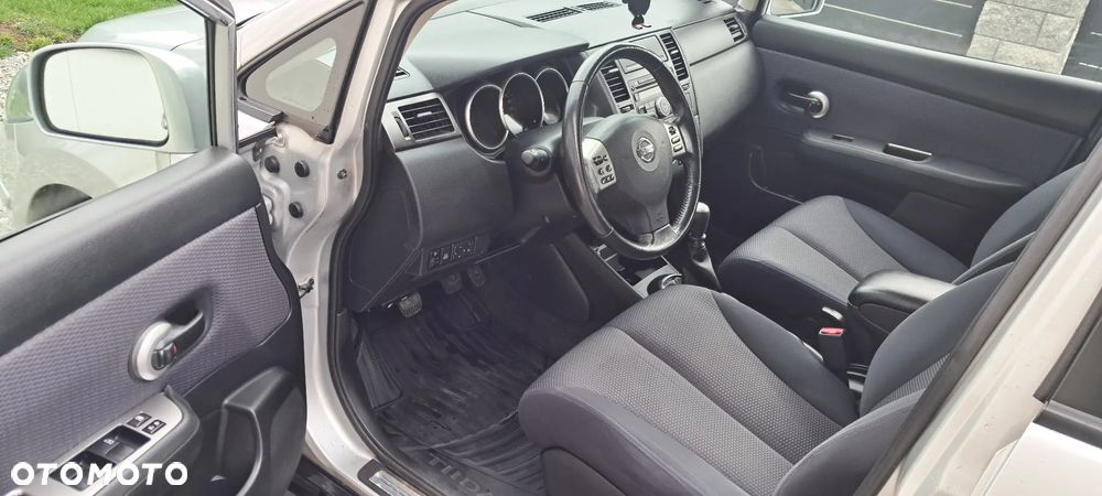 Nissan Tiida 1.8 acenta - 8