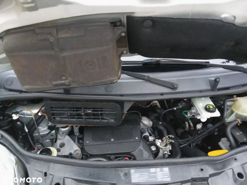 Opel Vivaro - 12