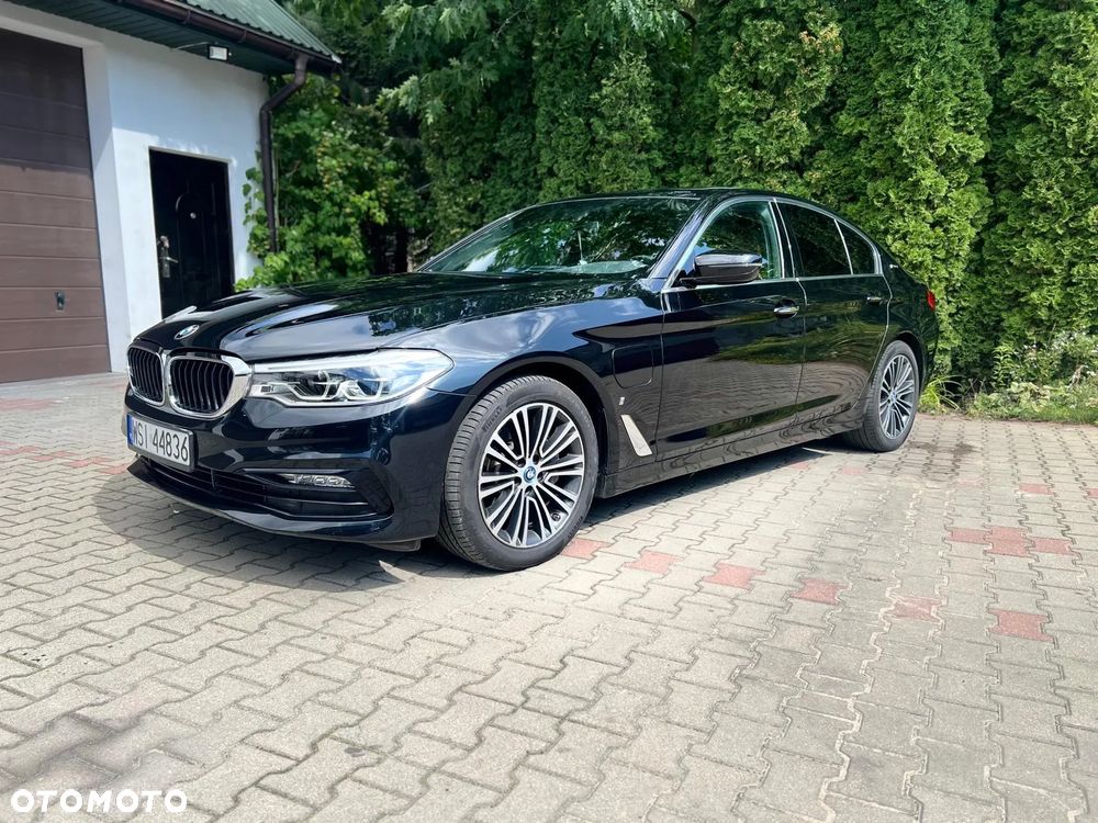 BMW Seria 5 530e iPerformance xDrive Luxury Line sport - 5