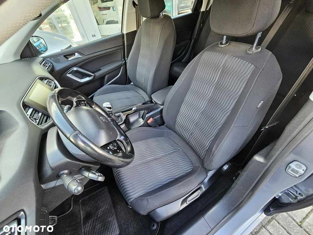 Peugeot 308 1.6 BlueHDi Allure S&S - 13