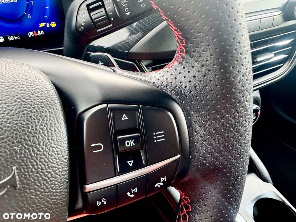 Ford Focus 1.5 EcoBoost Start-Stopp-System ST-LINE X - 40