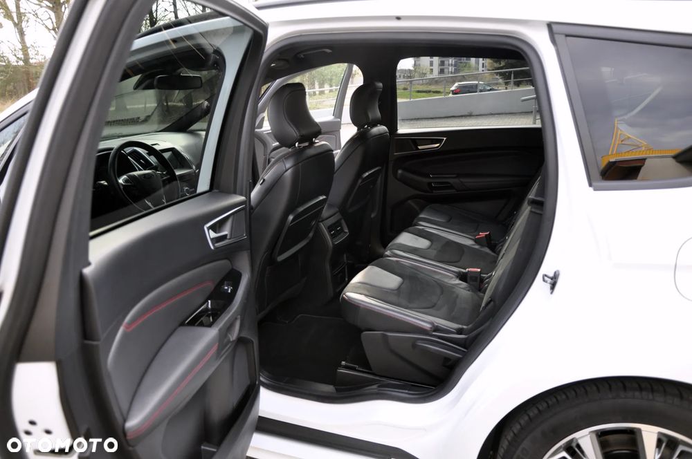 Ford S-Max 2.0 TDCi Titanium PowerShift - 29