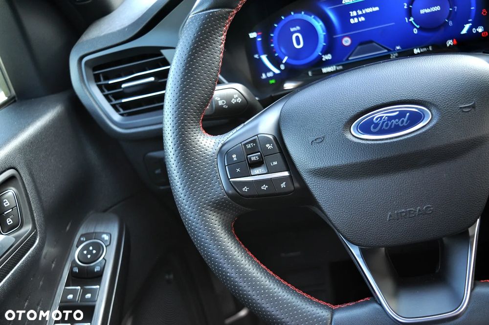 Ford Kuga 1.5 EcoBoost FWD ST-Line X - 24