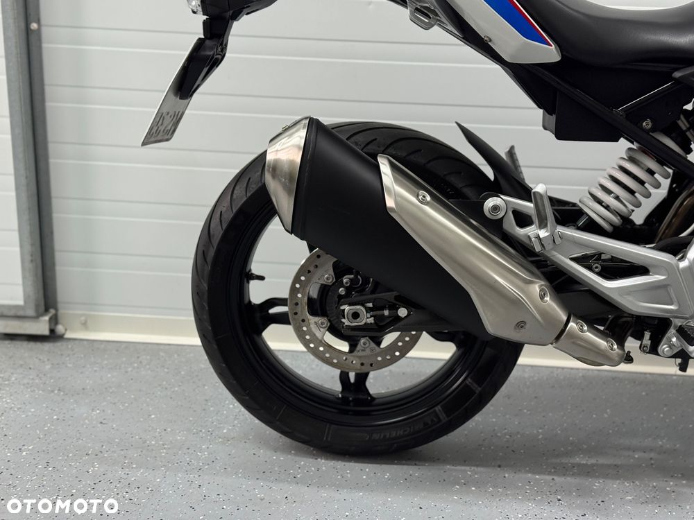 BMW G - 6