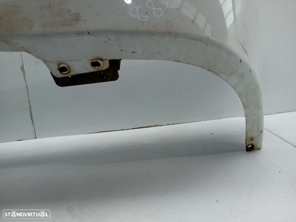 Pára-choques frente HYUNDAI H100 - 4