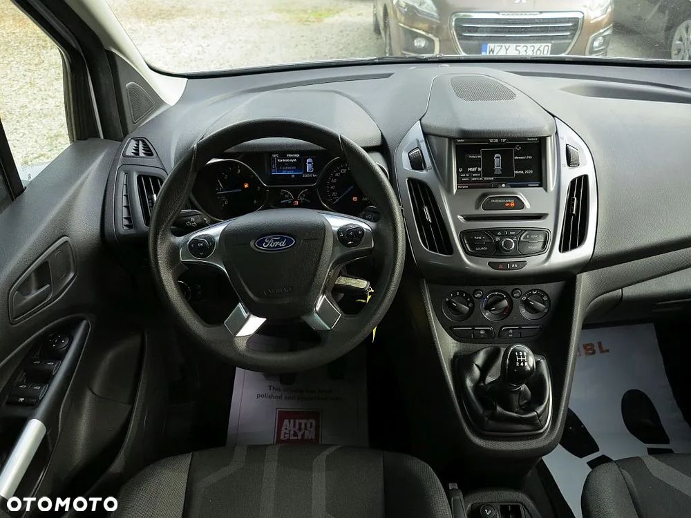 Ford Tourneo Connect 1.5TDCi Start-Stop Ambiente - 19