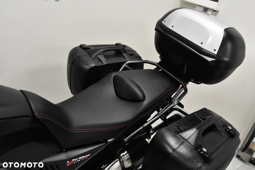 Moto Guzzi V85 - 16