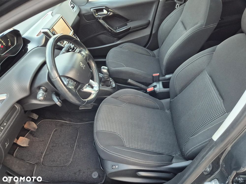 Peugeot 208 1.6 BlueHDi Active S&S - 8
