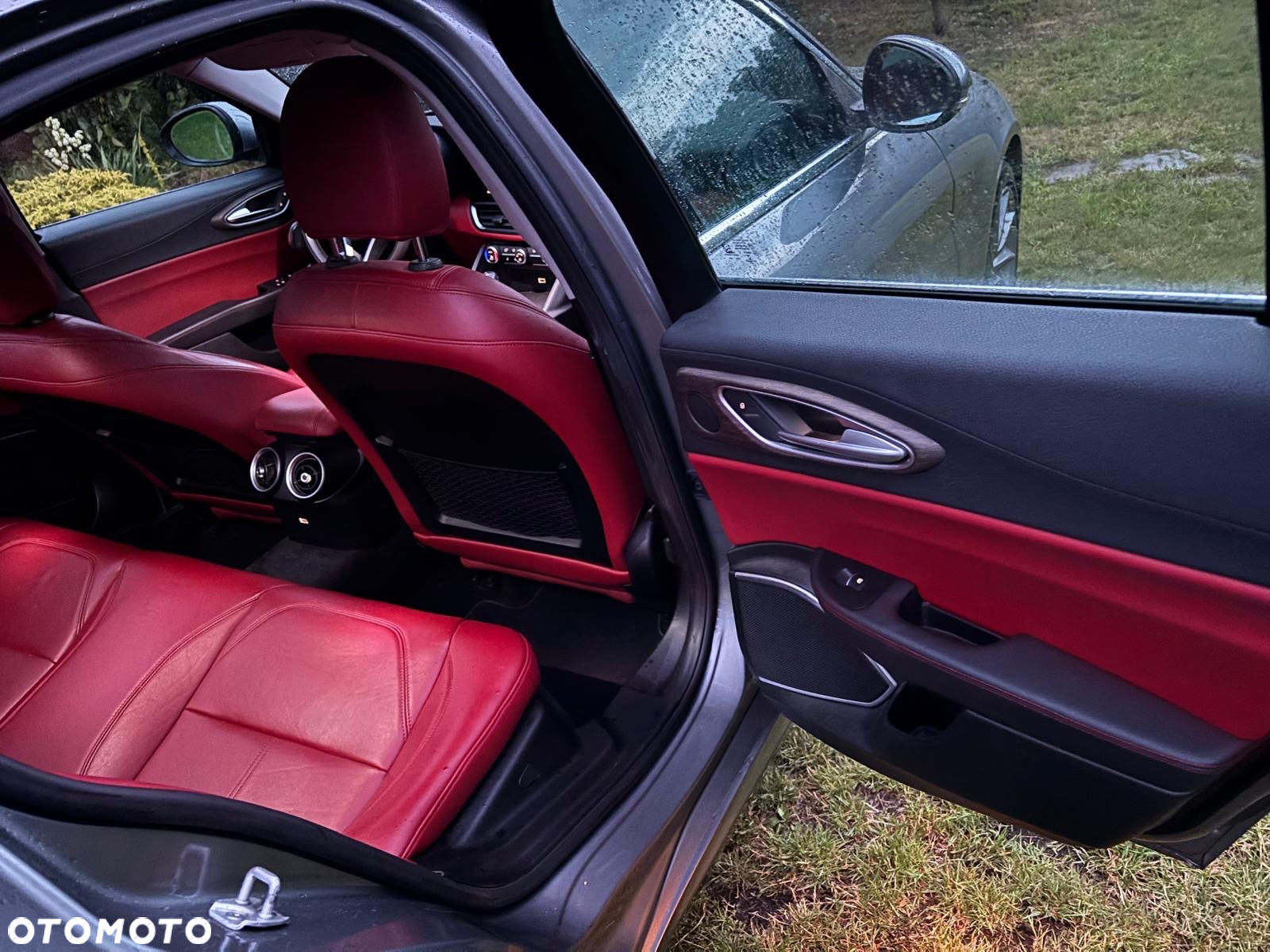 Alfa Romeo Giulia 2.0 Turbo 16V AT8-Q4 Competizione - 17