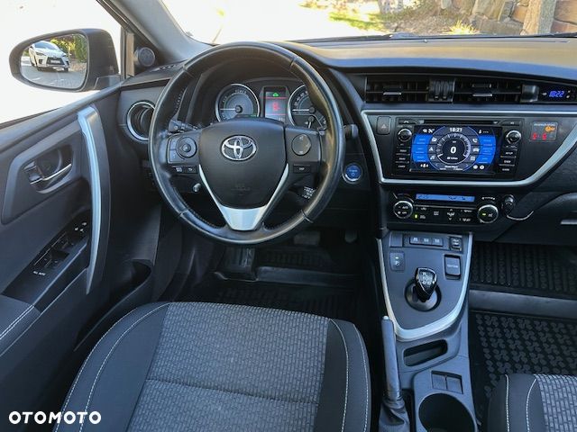 Toyota Auris 1.8 HSD Prestige NAVI - 4