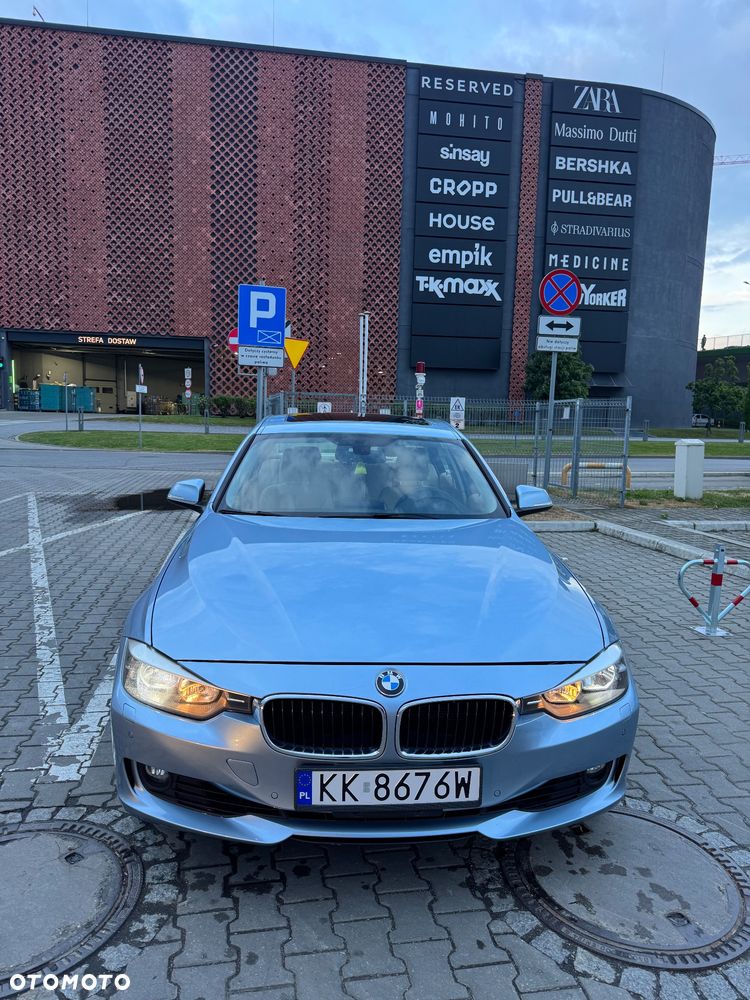 BMW Seria 3 328i xDrive - 4