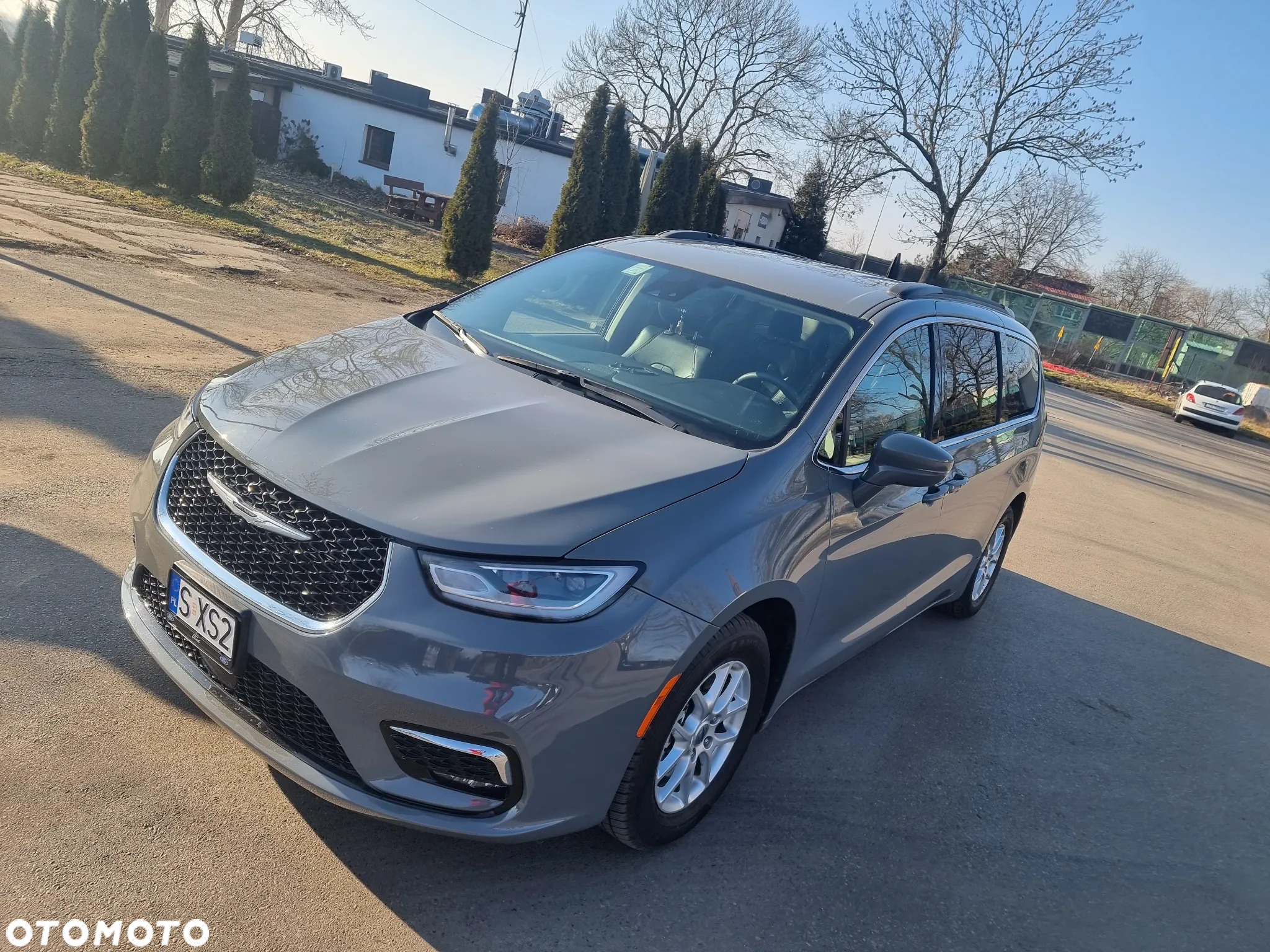 Chrysler Pacifica - 35
