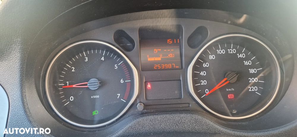 Citroën C-Elysée 1.2 PureTech BVM Feel - 12