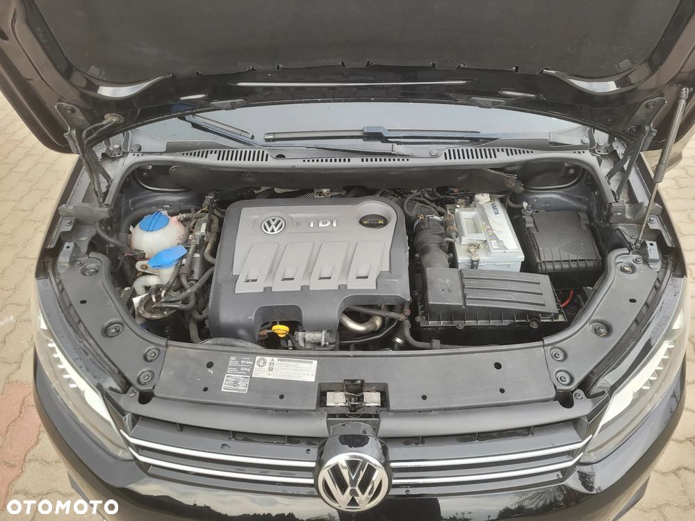 Volkswagen Touran - 19