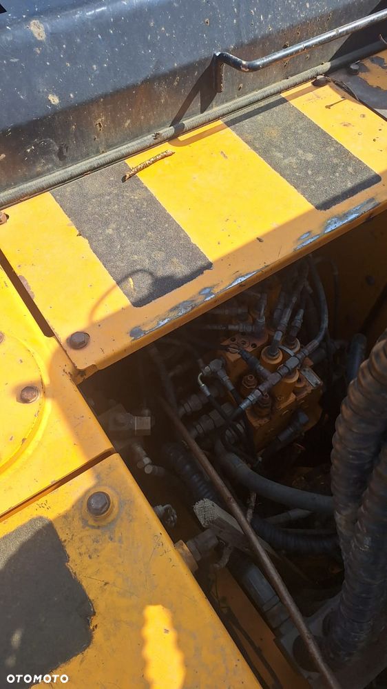 Hyundai Robex 140W-7 - 8
