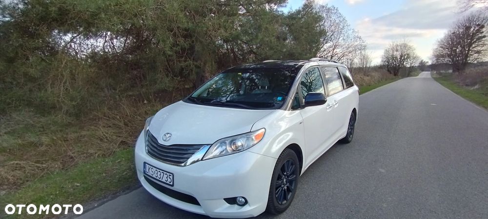 Toyota Sienna 3.5 V6 XLE AWD - 1