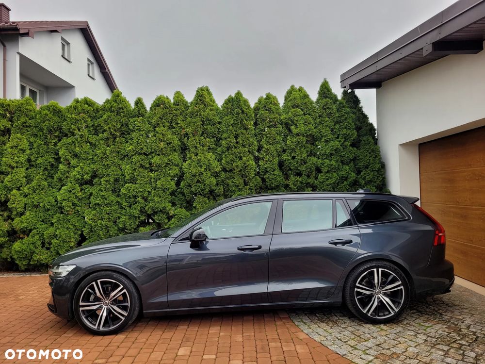 Volvo V60 T4 R-Design - 10