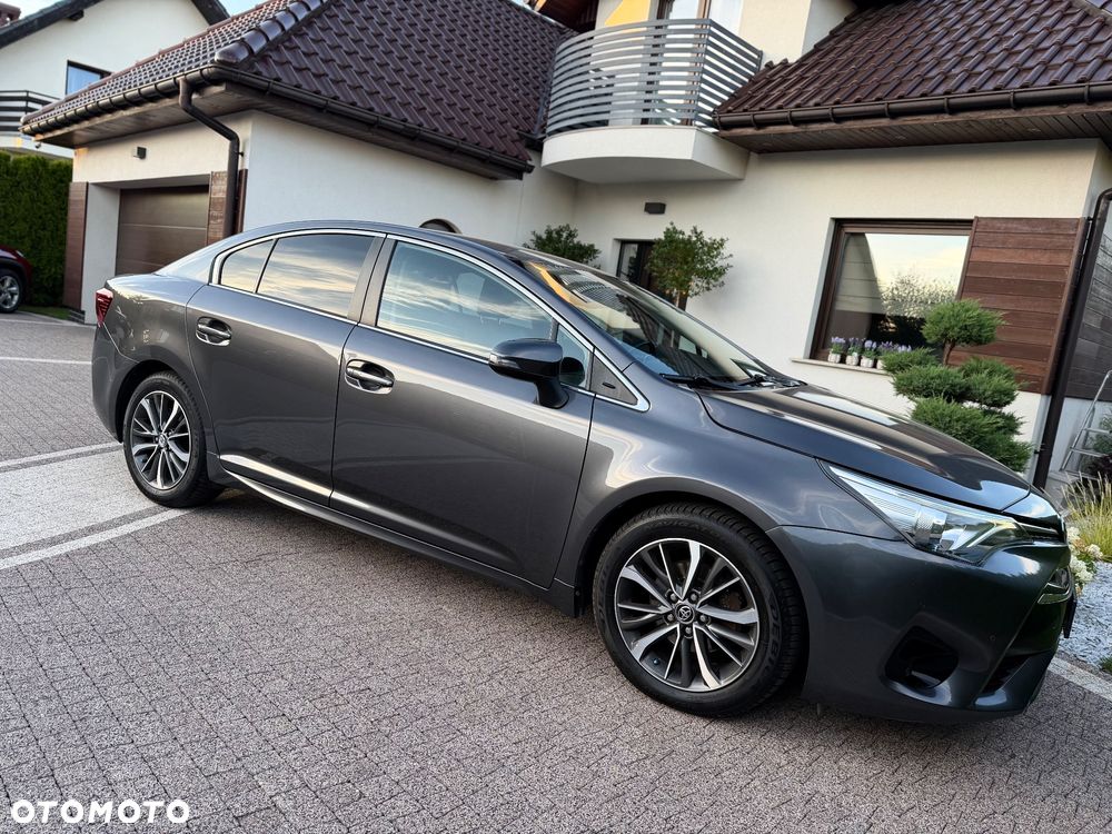 Toyota Avensis 2.0 Prestige MS - 20
