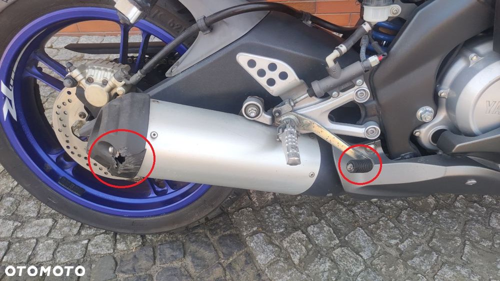 Yamaha YZF - 4