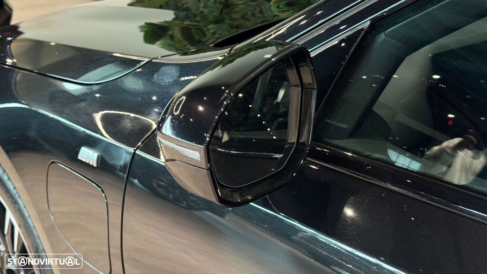BMW 530 e Pack Desportivo M - 14