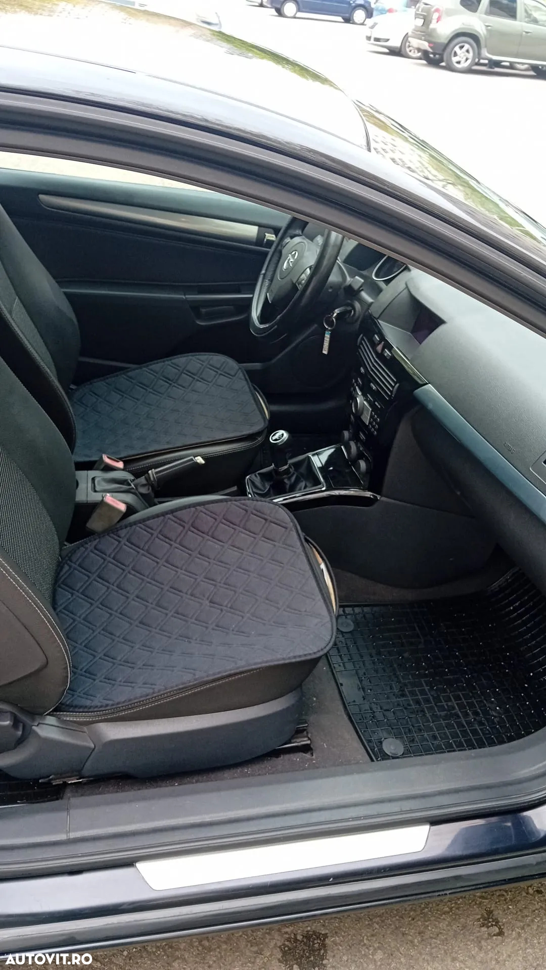 Opel Astra GTC 1.4i Cosmo - 5