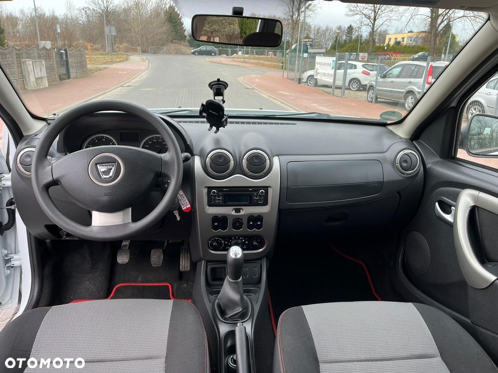 Dacia Duster 1.6 16V 105 4x2 Celebration - 18