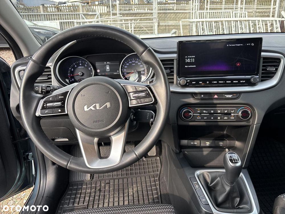 Kia Ceed 1.5 T-GDI M - 13