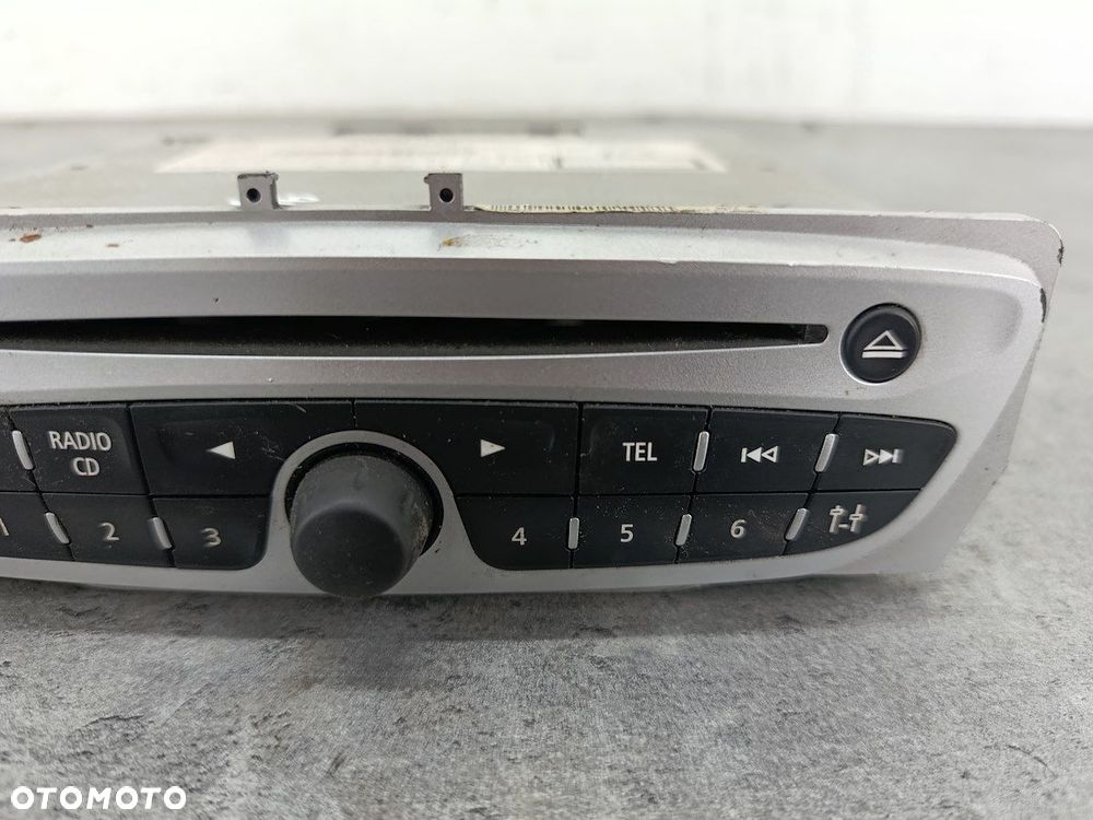 RADIO FABRYCZNE RENAULT SCENIC III 281157550R 7649168391  BOSCH - 3