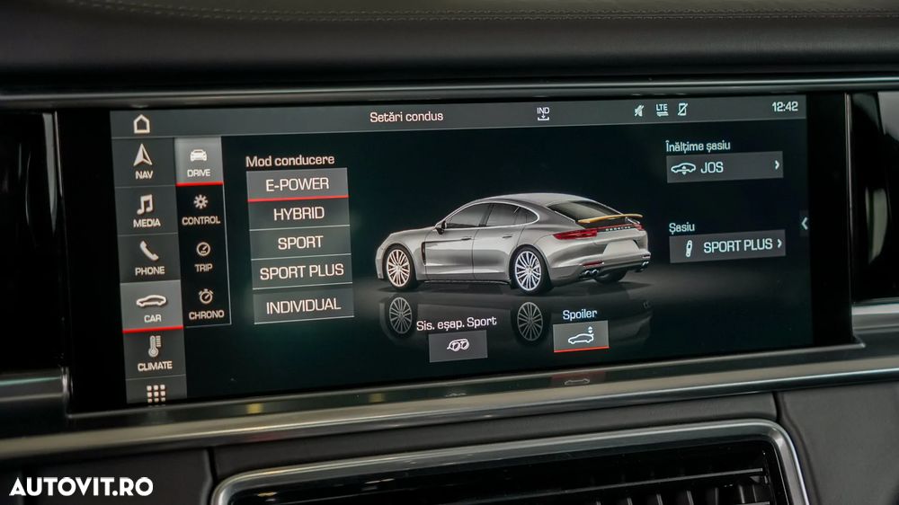 Porsche Panamera 4 E-Hybrid - 16