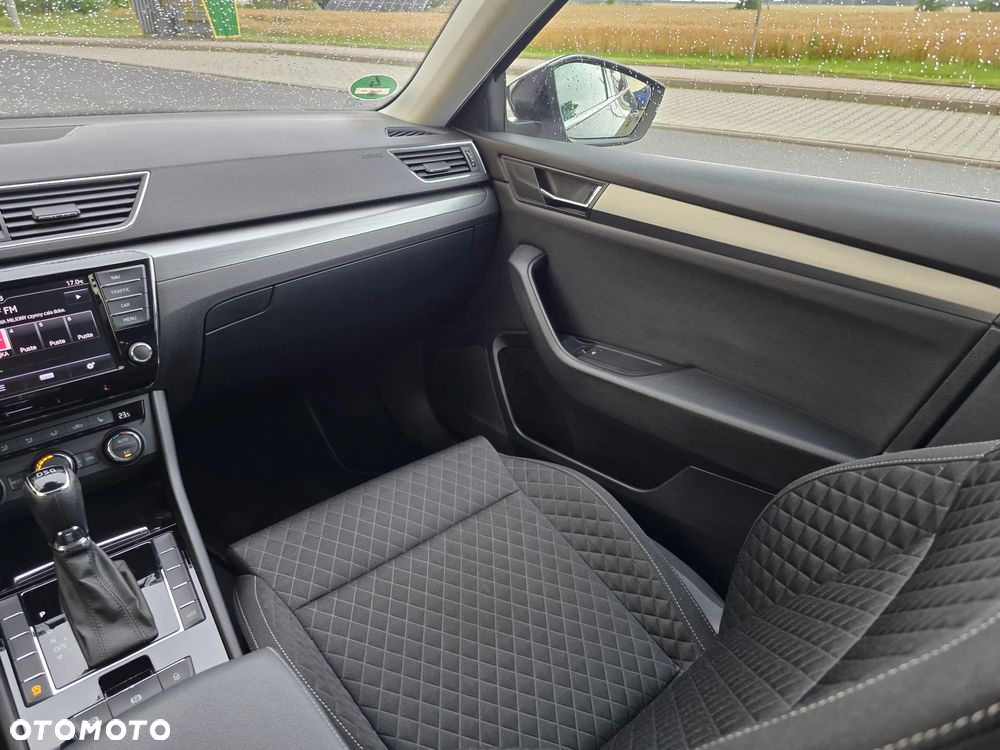 Skoda Superb 2.0 TDI Active DSG - 21