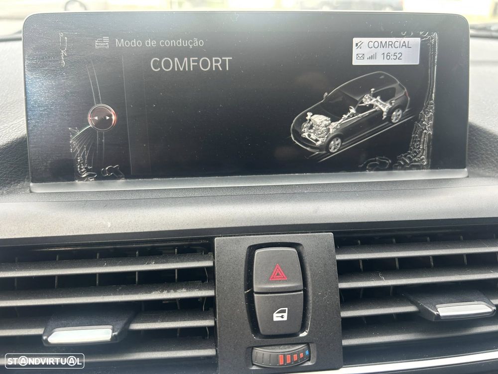 BMW 116 d Sport Line - 32