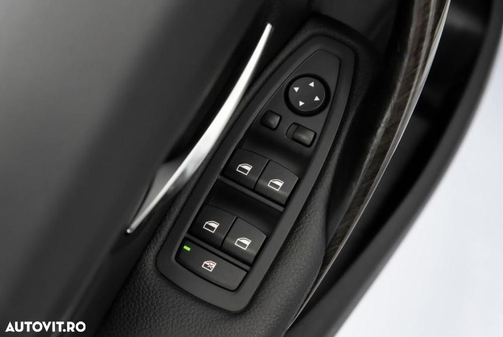 BMW Seria 3 320d Aut. Luxury Line - 19