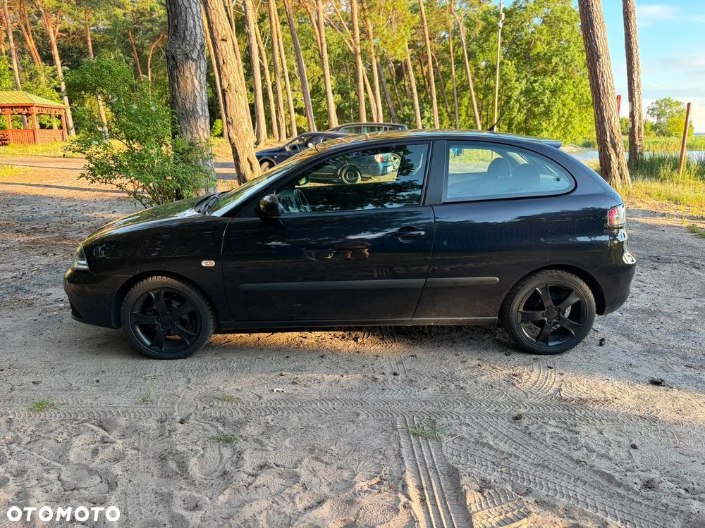 Seat Ibiza SC 1.4 16V Sport - 4